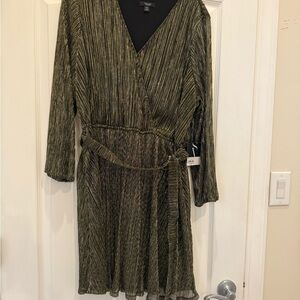 Simply Vera Vera Wang Metallic Green Long Sleeve Dress